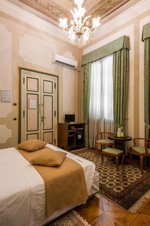 Villa Ducale Hotel & Ristorante Доло Экстерьер фото