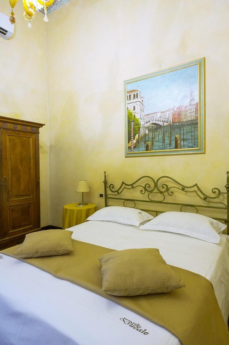 Villa Ducale Hotel & Ristorante Доло Экстерьер фото